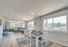 Others 5 Chic Westport Vacation Rental, Walk to Beach!