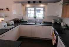 Others 6 Lovely 3-bed Lodge in Eyemouth With Stunning Views