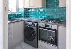 Lain-lain 6 Luxurious 2-bed House in Dartford