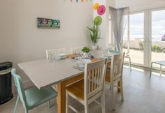 Others 2 Beautiful Beachfront House wth Balcony Sea Views