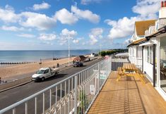 Others 4 Beautiful Beachfront House wth Balcony Sea Views