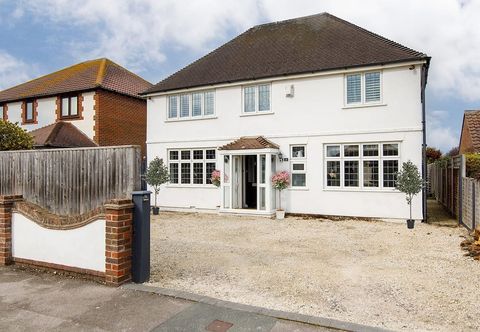 Others Bright Modern 4 br House 100 Metres From Beach