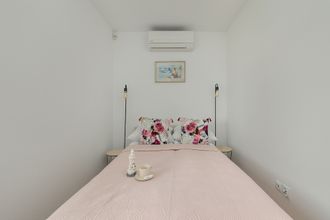 Others 4 Beautiful House With Garden by Renters