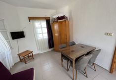 Lain-lain 7 Ege Apartments