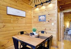 其他 7 Pigeon Forge Vacation Rental w/ Private Hot Tub!