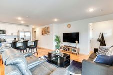 其他 Modern Elizabeth Apartment ~ 1 Mi to Train Station