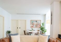 Others 4 w Stunning 2BR With Balcony in Casco Viejo