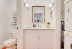 Others 3 Lolis Place by Avantstay Walk to the Beach + Private Hot Tub