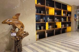 Others 4 Madison Taiyuan WanBaiLin, University of Technology