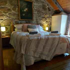 Room 1 红鲁斯的基茨小屋, Deviock Apartments