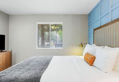 Others 5 Chic Condo Retreat in Central Buckhead Atlanta