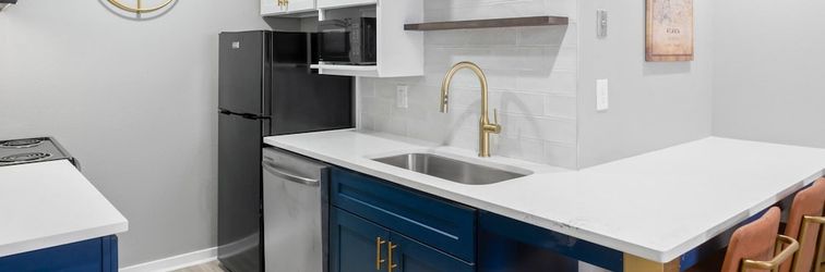 Others Chic Condo Retreat in Central Buckhead Atlanta