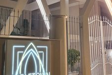 기타 MIDDLE TOWN PALACE TROPEA