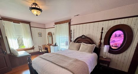 기타 2 Hubble House Inn