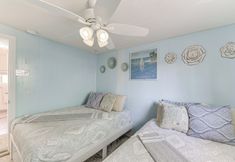 Others 7 Peaceful Eureka Beach Cottage w/ 30-foot Dock