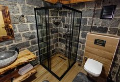 Others 5 Zaba Bungalov