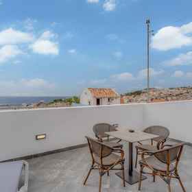 Room 1 วิลล่าวินเทอร์ APT 1 ในฟุนชาล, โรงแรม & ที่พัก Funchal