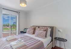 Others 3 Forum Apartment 5th Floor Two Balconies