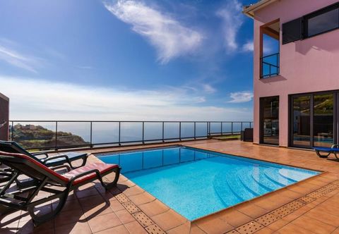 Others Canhas Views Pool and Barbecue