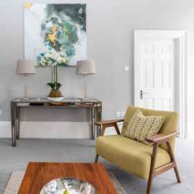 Room 1 Light-filled Period Apartment - Central Bath, Hotel Chew Stoke