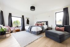 Others Stunning Home With Garden Panoramic Views