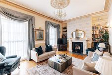 Others Central Townhouse With Garden Free Parking