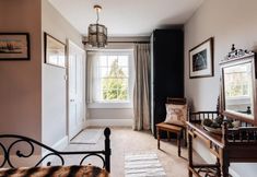 Others 2 Central Townhouse With Garden Free Parking