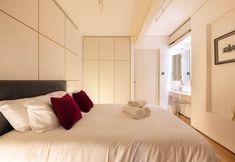Others 7 Central Soho Loft With A C Concierge