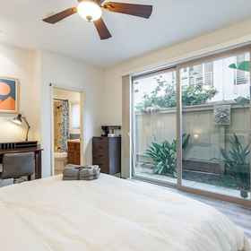 Primary image1The San Diego Studio - Free Parking，Reuben H. Fleet Science Center飯店