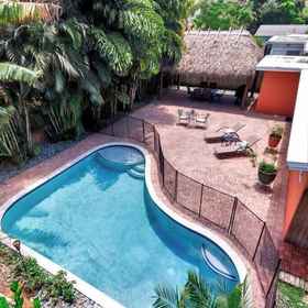 Room1Hidden Gem Vacation Villa w Private Pool Tikihut,Fort Lauderdale別墅