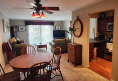 Others 5 Beautiful APT W Office Area 2BR Long Term
