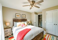 Others 3 Beautiful Kentucky Lake Getaway w/ Dock & Deck!