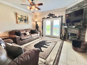 Khác 4 Sleepy Bear Getaway