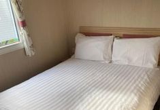 Others 3 Budget 3-bed Caravan in Tunstall, Hull