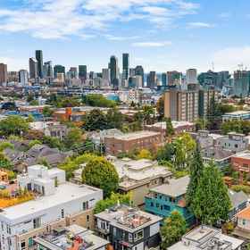 Primary image 1 ไฮการ์เดน เดอะ ไทเรล เฮาส์ สวีท สวีท, โรงแรม & ที่พัก King County