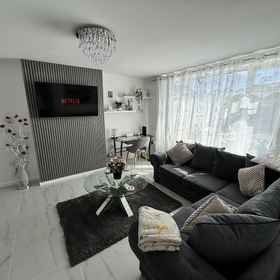 Primary image1現代化 3 床隱居地近 Westgate 並附停車位,唐布里奇和马灵区飯店