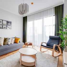 Room 1 Modern Flat 5 min to Metro on Istiklal Avenue, Yapı Kredi Cultural Center Hotels