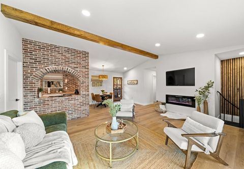 Lain-lain Modern Cabin w/ Hot Tub & Foliage Views!