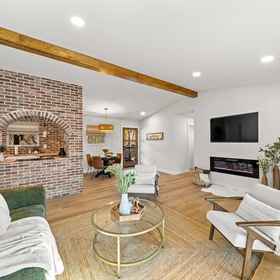 Primary image 1 Modern Cabin w/ Hot Tub & Foliage Views!, Hotel Pigeon Forge