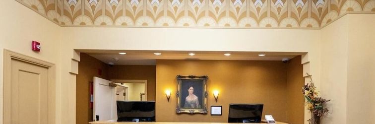 อื่นๆ The Baroness Hotel