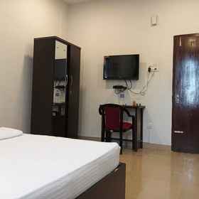 Room 1 Swastik inn, City Center Hotels