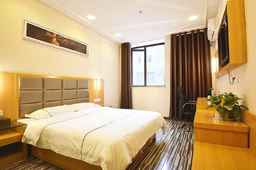 Kaiyue Hotel (Wuhan Vanke Emerald Binjiang), USD 19.34