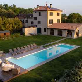 Room 1 Villa del Nonno in Castelfranco di Sotto, Volterra Hotels