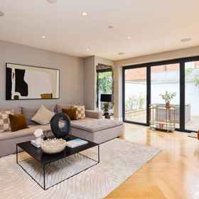 Room 1 ทิวทัศน์พาร์คเรเจนท์ - บ้าน 3 ห้องนอนกว้างขวางพร้อมสวนและห้องศึกษา, โรงแรม & ที่พัก West Hampstead