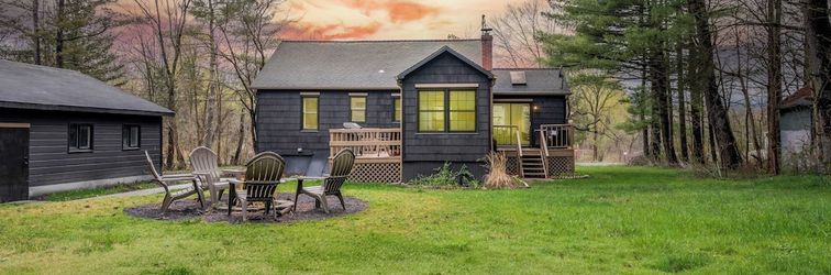 Others Charcoal Chalet by Avantstay A+ Design w/ Firepit