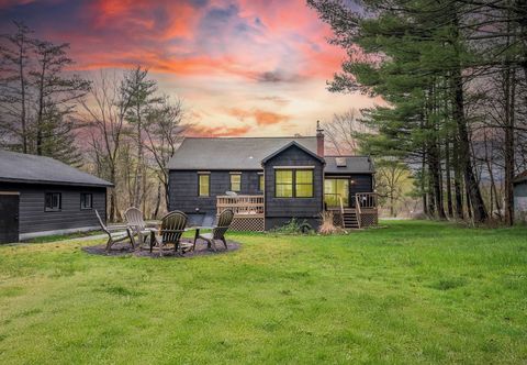 Others Charcoal Chalet by Avantstay A+ Design w/ Firepit