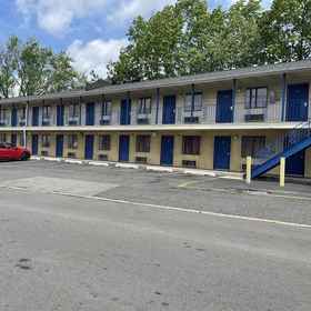 Budget Inn - Elizabeth, NJ1Budget Inn - Elizabeth, NJ,雅克·马尔凯西藏艺术博物馆飯店