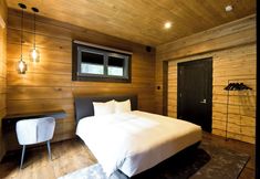 Lain-lain 3 Fountainhead Hakuba