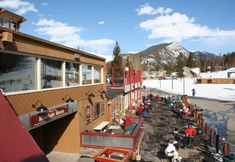 Others 5 Gateway Lodge 5074