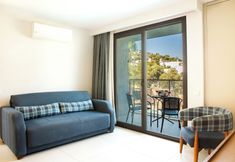 その他 2 Queen Residence by Important Group